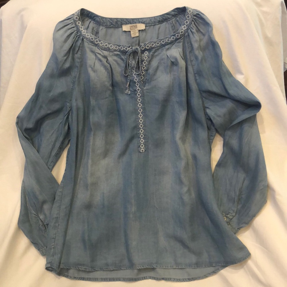 Peasant shirt that is so soft to the touch!